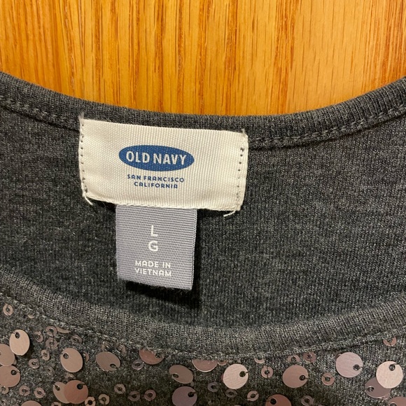 Old Navy Sz L gray sequenced tank top. - Picture 3 of 4